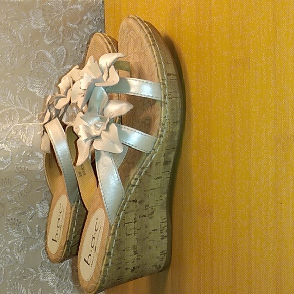 BORN b.o.c Concept Jamaica Slides White/Clay Cork Wedge Thong  Sandals size 8 M - Picture 5 of 16